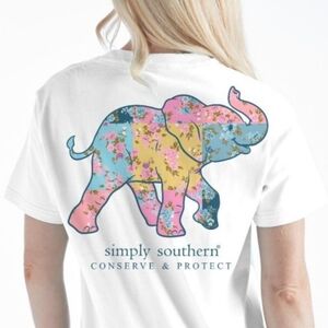 NWT Simply Southern Patchwork Elephant Graphic Tracker T-Shirt